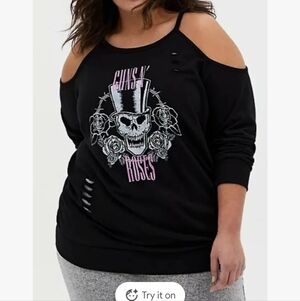 🪷Guns N' Roses Black Cold Shoulder Swestshirt